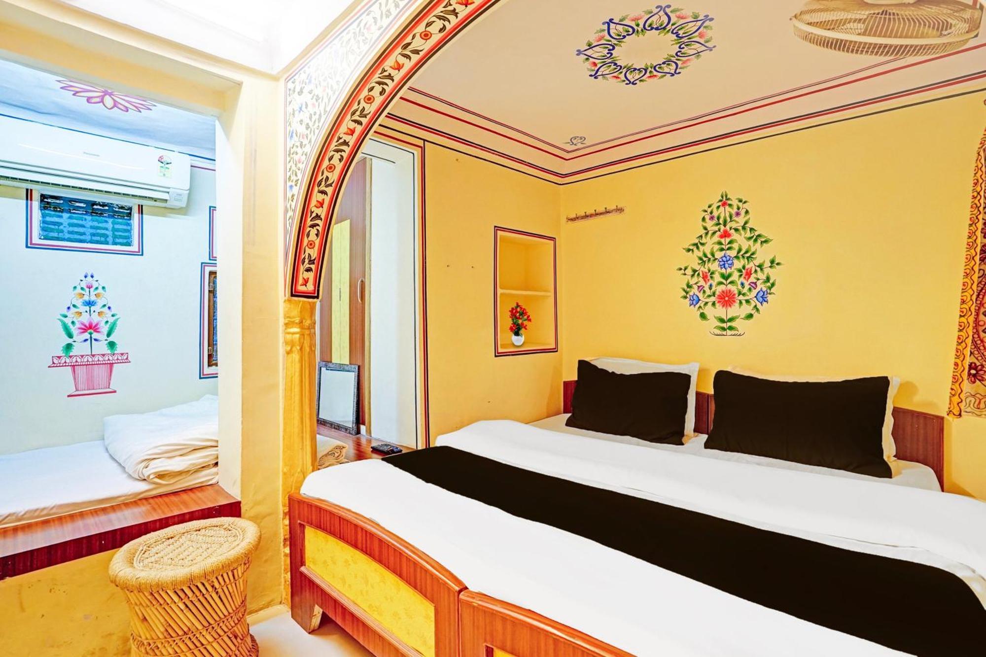 Khandaka Mahal - A Heritage Hotel Jaipur Bagian luar foto